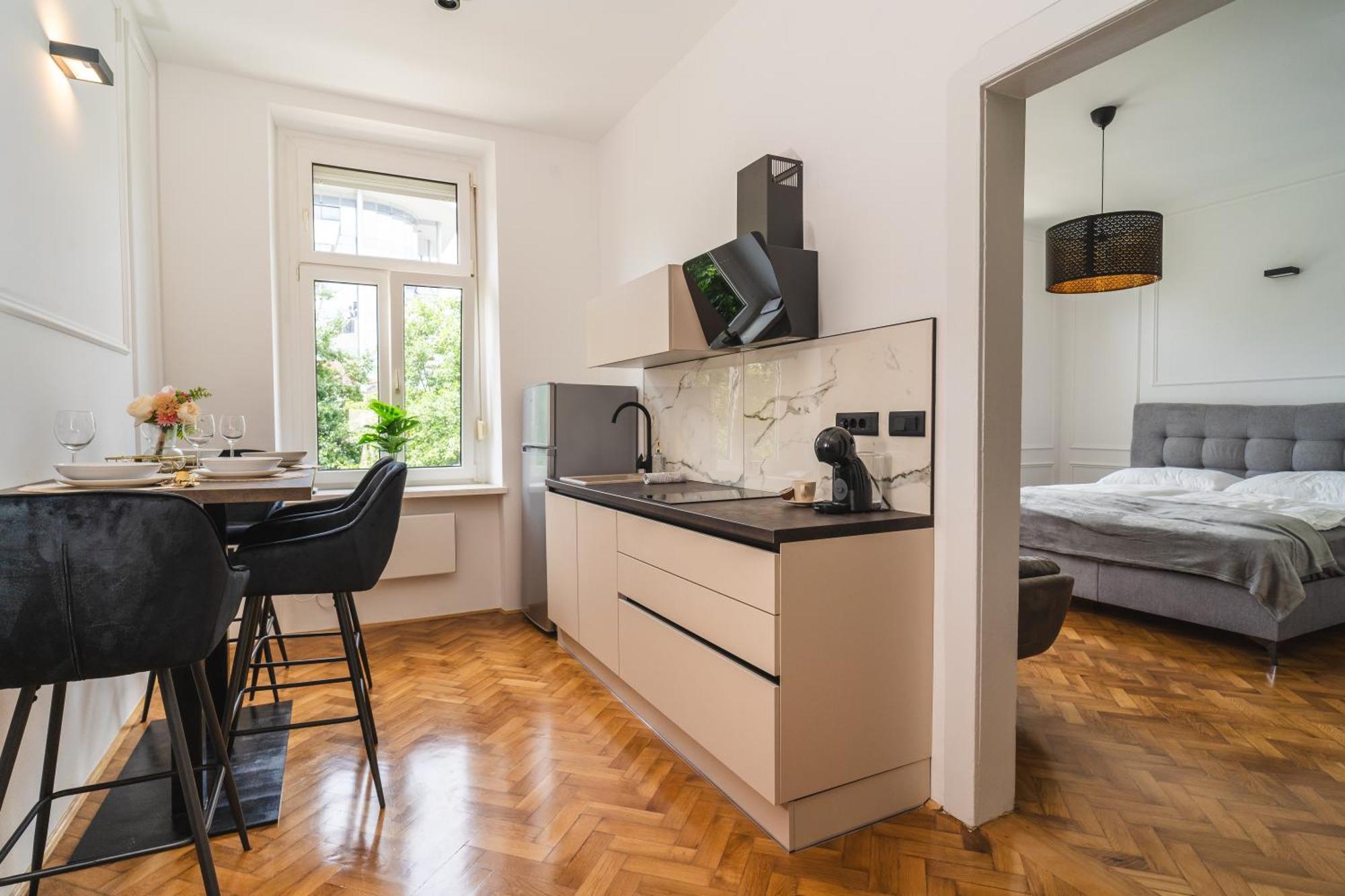 Hl Apartments Maribor Eksteriør bilde